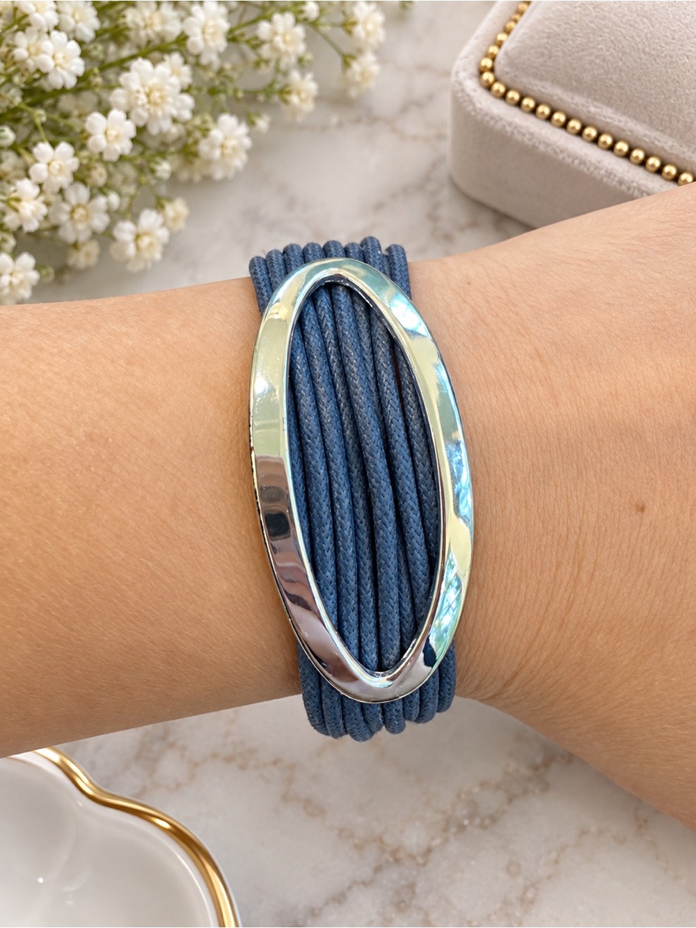 Kenneth Cole Navy Blue Multi-Strand Cord Silver Tone Magnetic Clasp Bracelet 7.5